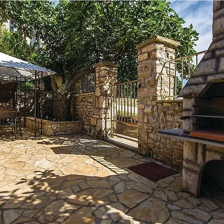 Апартаменты House Carpe Diem Пула